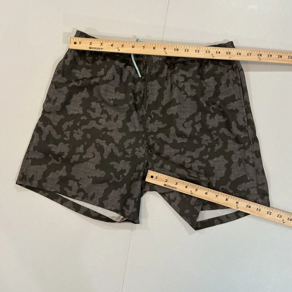 Huk Performance Fishing Shorts Camo Gray Elastic Waist‎ Gorpcore Mens M